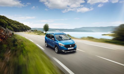 Dacia Paris Otomobil Fuarı’nda Başarı Hikayesi Dört Yeni Versiyon ve Özel Seri Modellerle Devam Ediyor